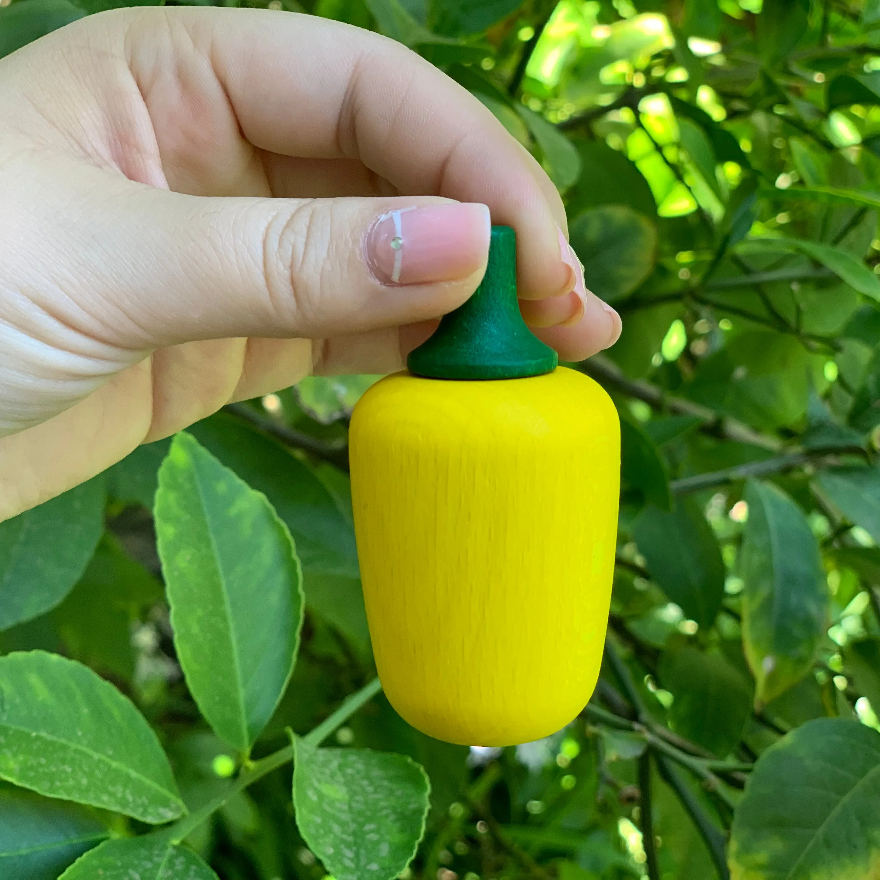 Erzi Wooden Yellow Bell Pepper